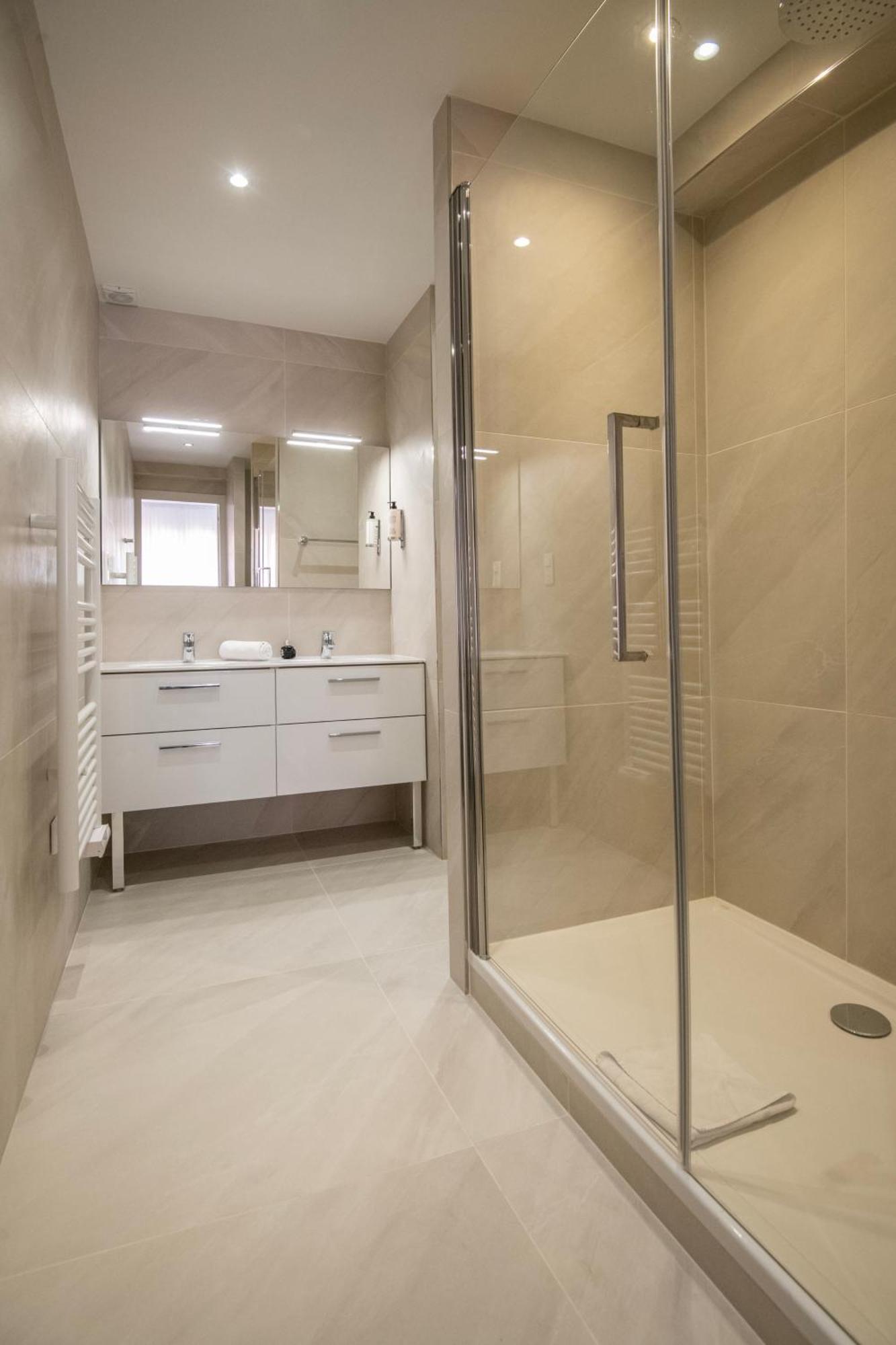 Appartements French Riviera Confidential Centre Ville Juan Les Pins Proche Des Plages Quarto foto